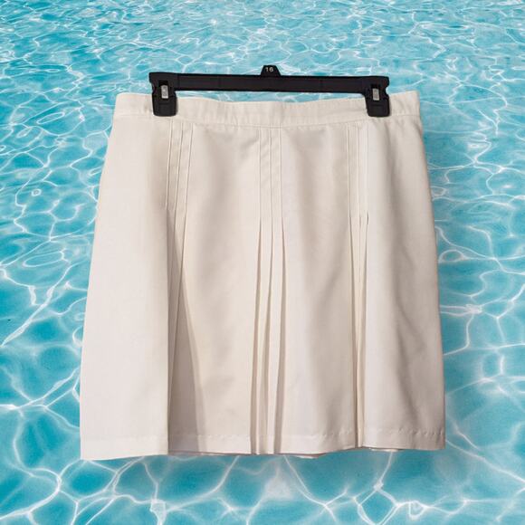 White Pleated Skirt Tail Size 14 Made in USA - Picture 1 of 3
